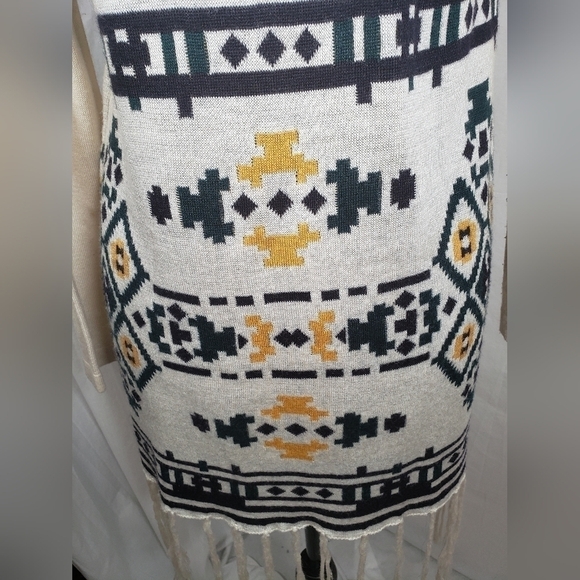 Altar"d State Ivory Aztec Print Long Sleeve Cardigan Sweater with Fringes Sz S - Picture 5 of 9